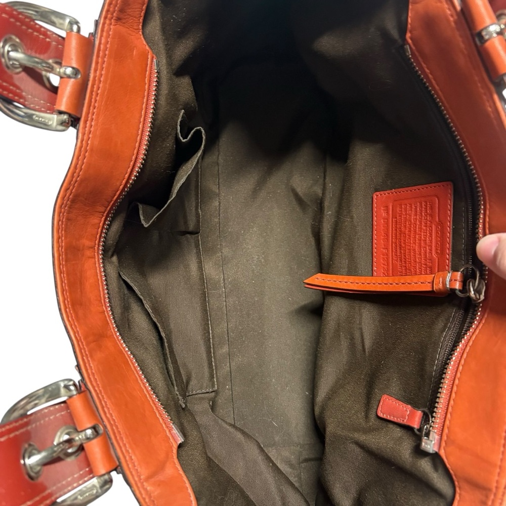 Coach vintage Soho purse Buckle Shoulder Bag pleated orange Leather zip top - Picture 3 of 5